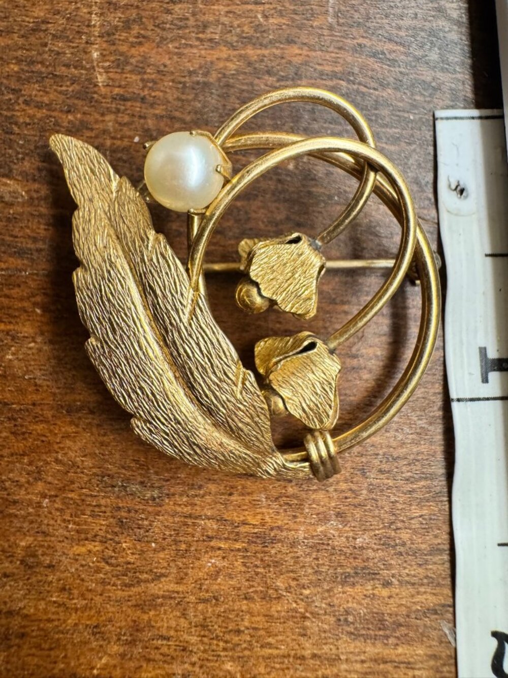 12KT Gold Filled Swirl Brooch Faux Pearl Leaf Vintage Abstract